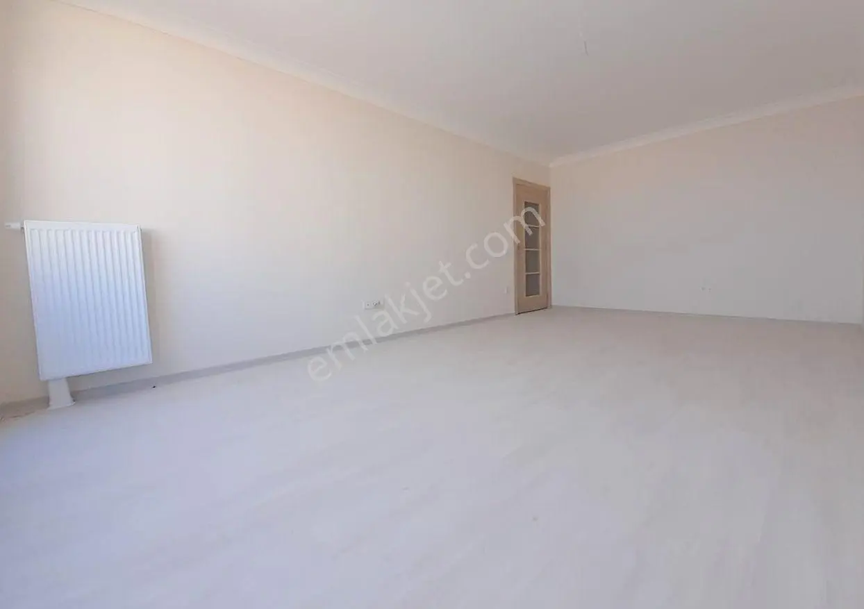 Mertcan'dan Havuzlu Güvenlikli Sitede Ara Kat 2+1 Daire — fotoğraf 11