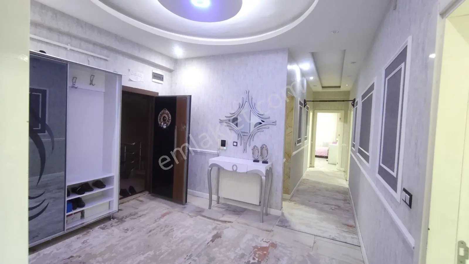 Karaköprüde Cadde Üstü Arakat Satılık 5 Odalı Daire — fotoğraf 9