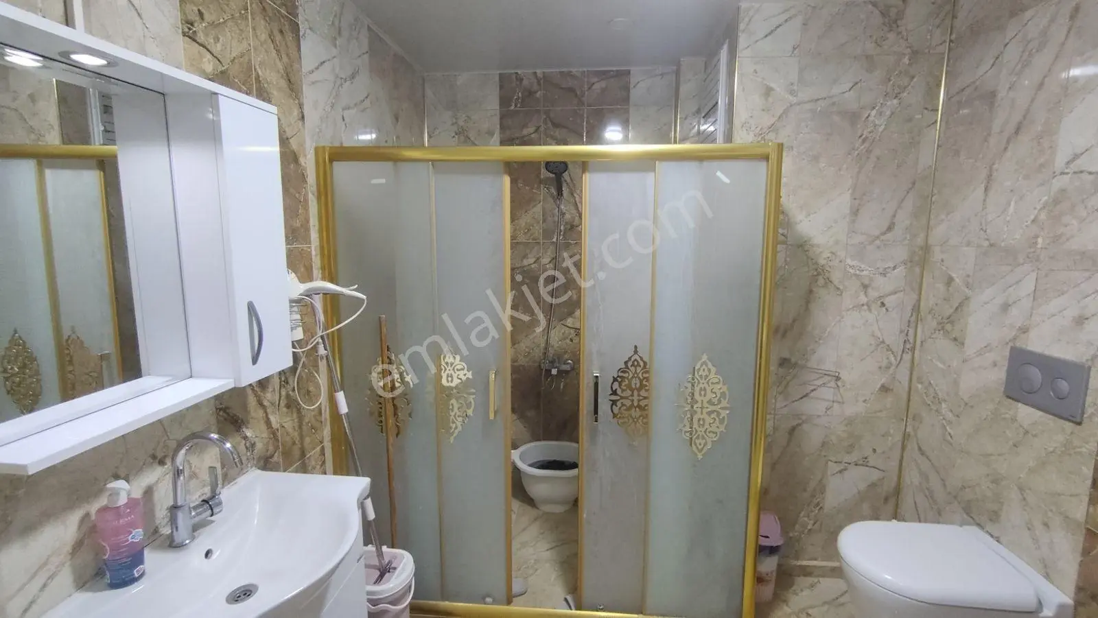 Karaköprüde Cadde Üstü Arakat Satılık 5 Odalı Daire — fotoğraf 11