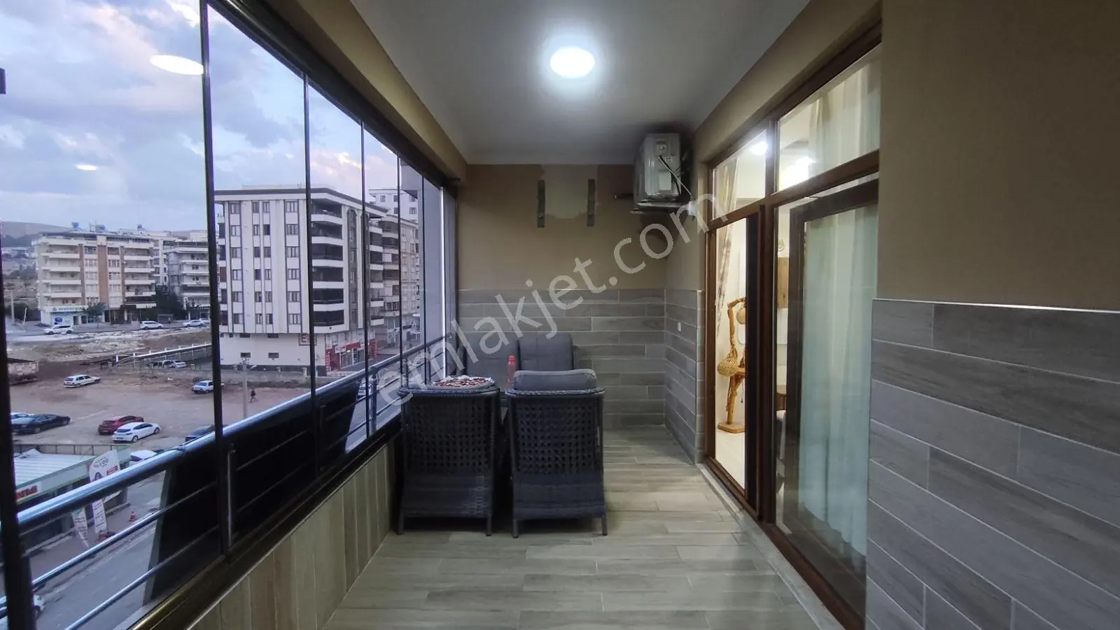 Karaköprüde Cadde Üstü Arakat Satılık 5 Odalı Daire — fotoğraf 22