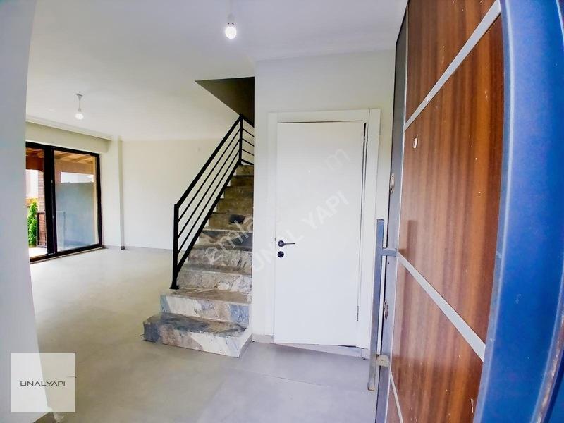 Fiyatıyla Şaşırtan Tripleks Villa! Havuzlu Sitede, Denize Yakın! — fotoğraf 5