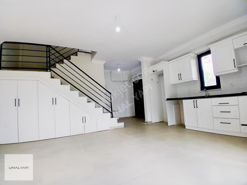 Fiyatıyla Şaşırtan Tripleks Villa! Havuzlu Sitede, Denize Yakın! — fotoğraf 8