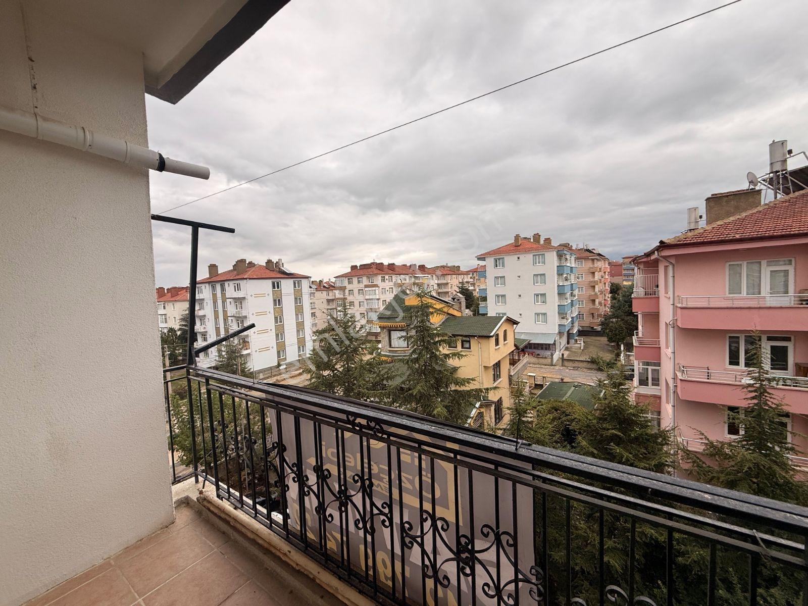 Özçelebi'den Yeni Mah. Asansörlü 3+1 Ara Kat Satılık Daire — fotoğraf 28