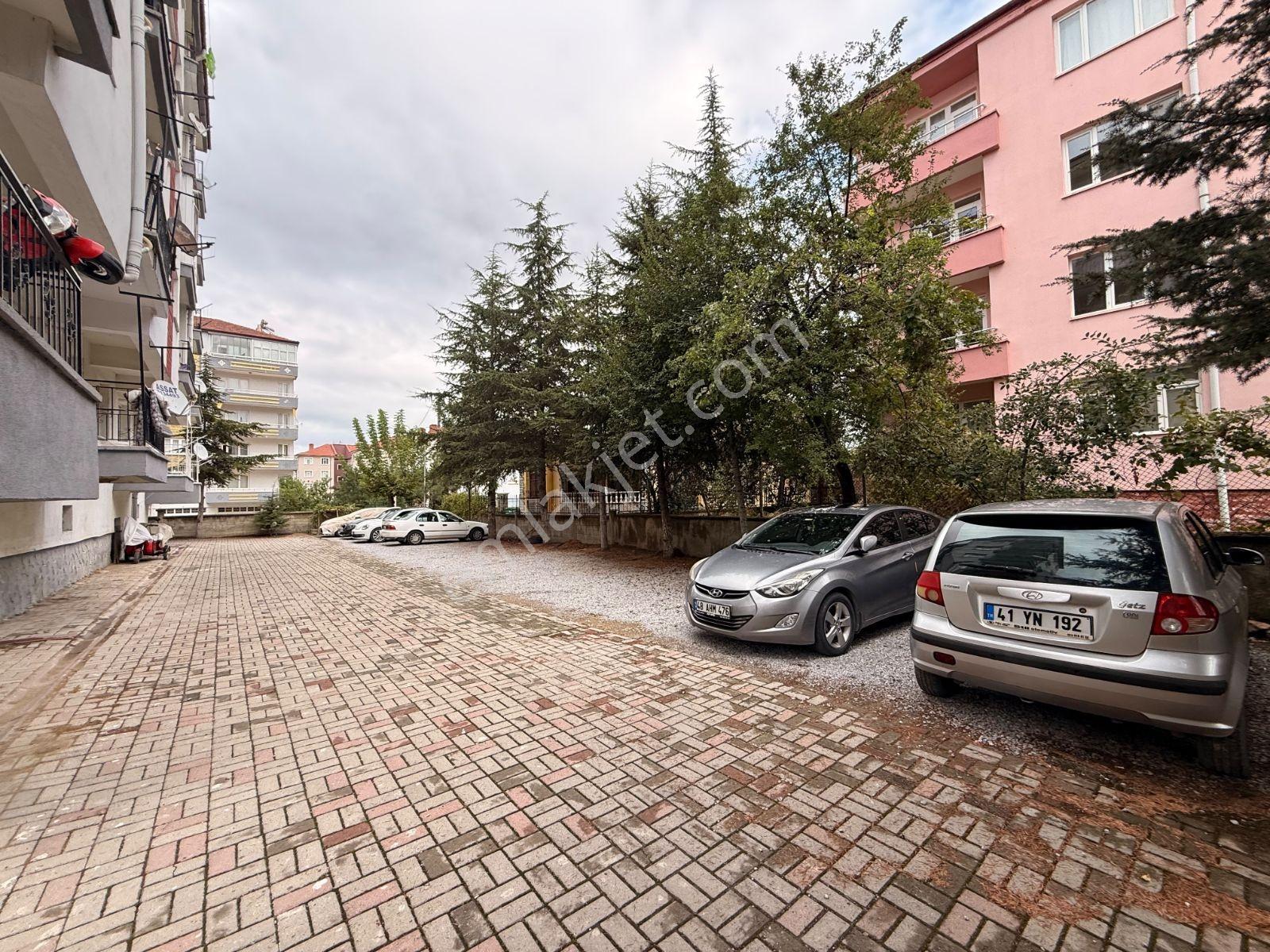 Özçelebi'den Yeni Mah. Asansörlü 3+1 Ara Kat Satılık Daire — fotoğraf 31
