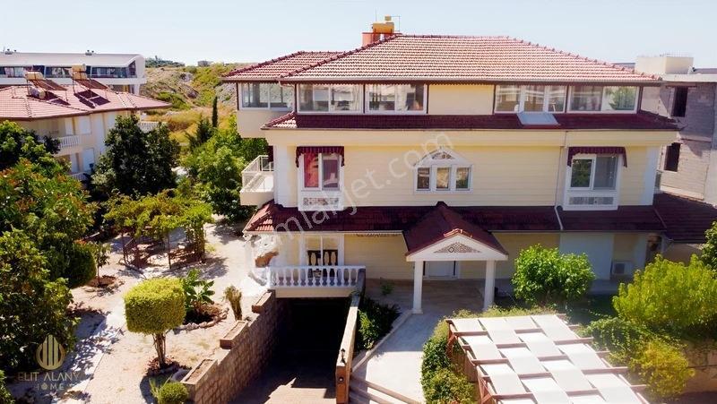 Alanya Oba'da Satılık Geniş Kullanışlı Ultra Lüks Villa — fotoğraf 7
