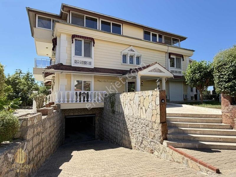 Alanya Oba'da Satılık Geniş Kullanışlı Ultra Lüks Villa — fotoğraf 9