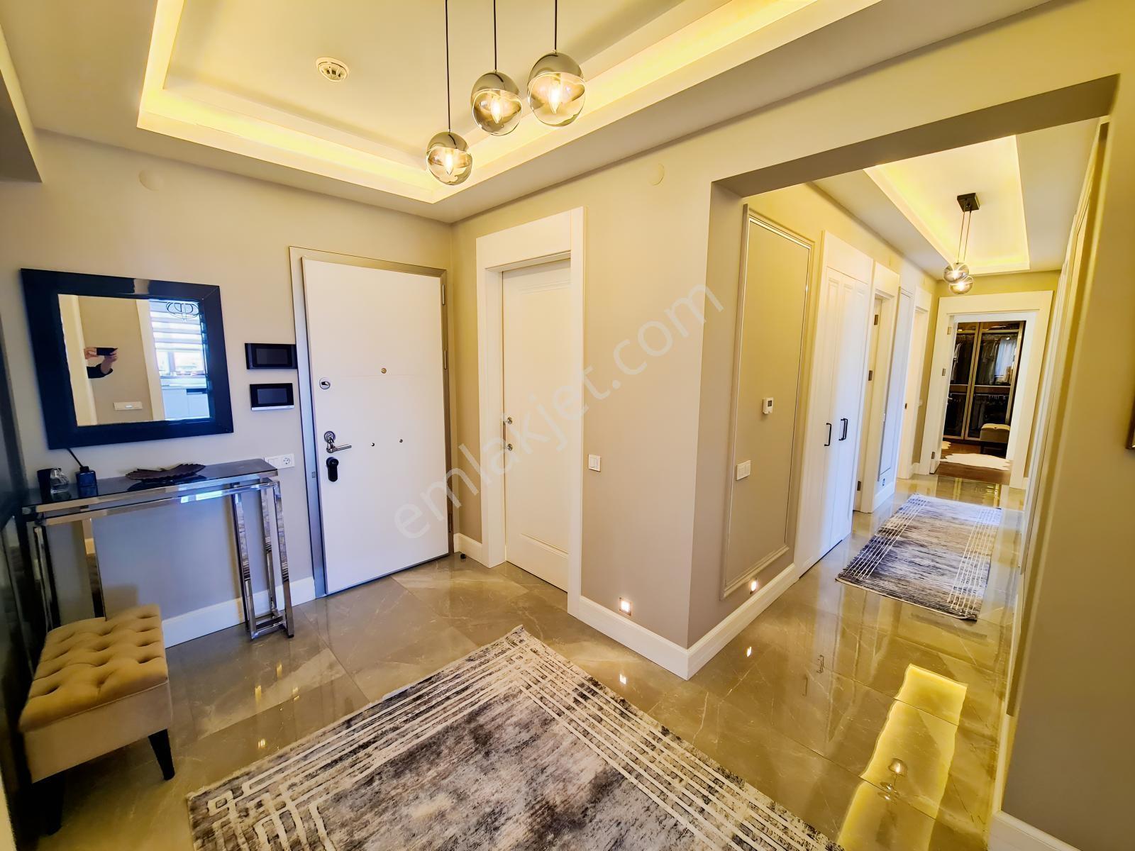Ovacık'ta Benzersiz Özel Tasarım Lüks 4+1 Daire Realty Gate'ten — fotoğraf 16