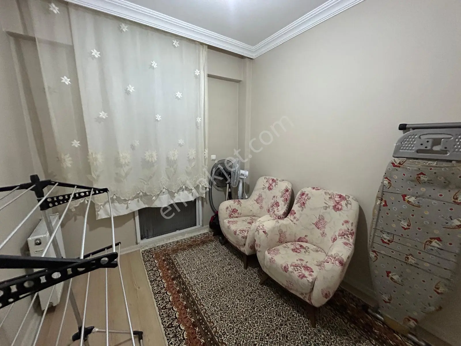 Yükselden Edremitte Yeni Binada D.gazlı Bahçeli Eşyalı 2+1 Satılık Daire — fotoğraf 9