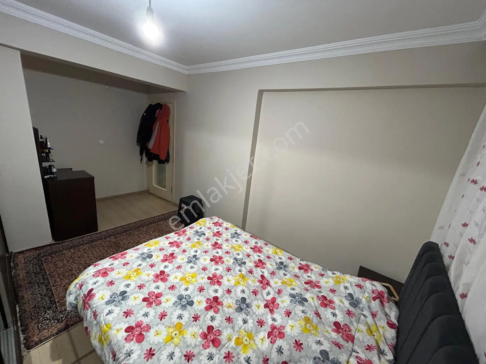 Yükselden Edremitte Yeni Binada D.gazlı Bahçeli Eşyalı 2+1 Satılık Daire — fotoğraf 14
