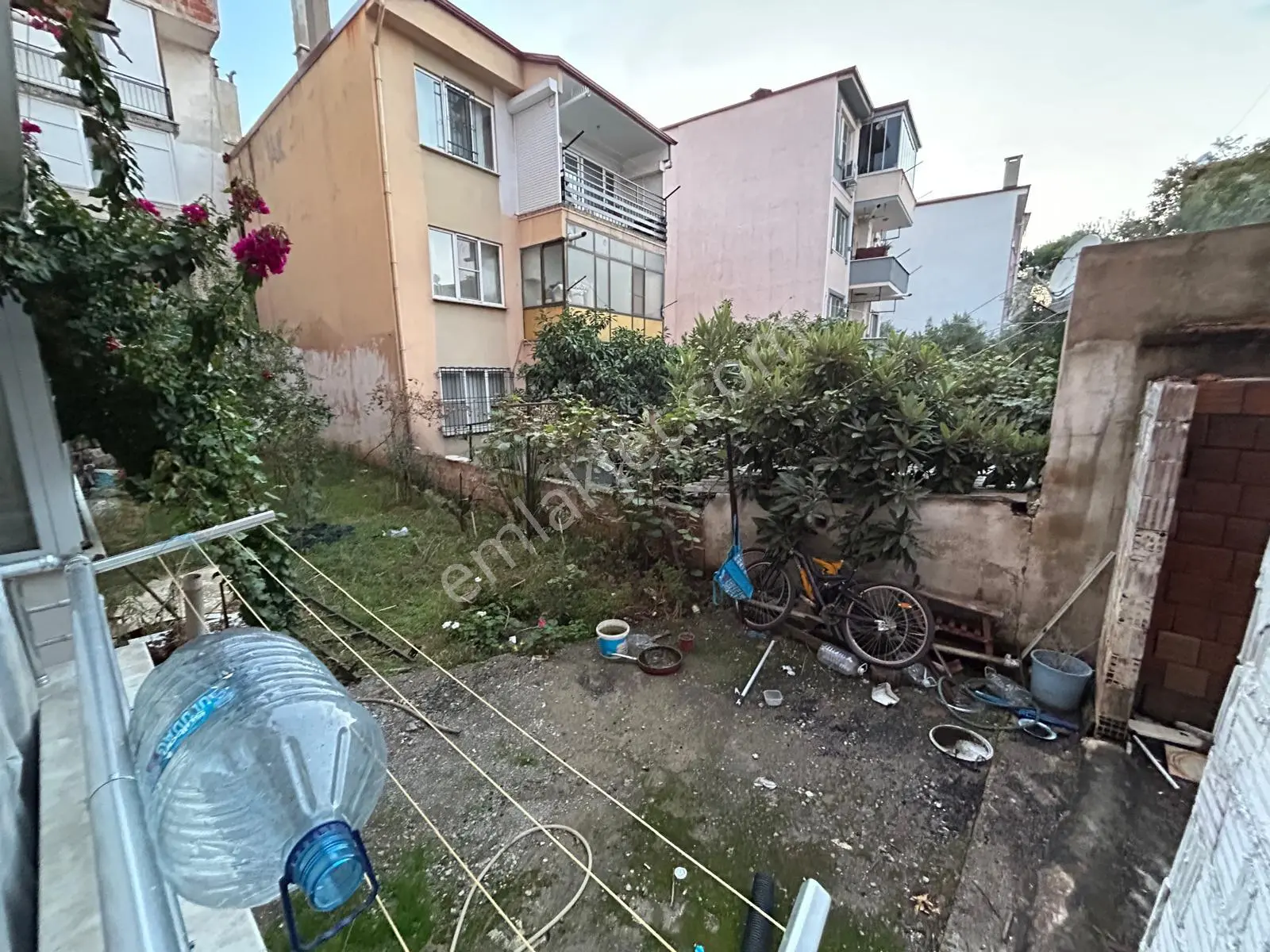 Yükselden Edremitte Yeni Binada D.gazlı Bahçeli Eşyalı 2+1 Satılık Daire — fotoğraf 27