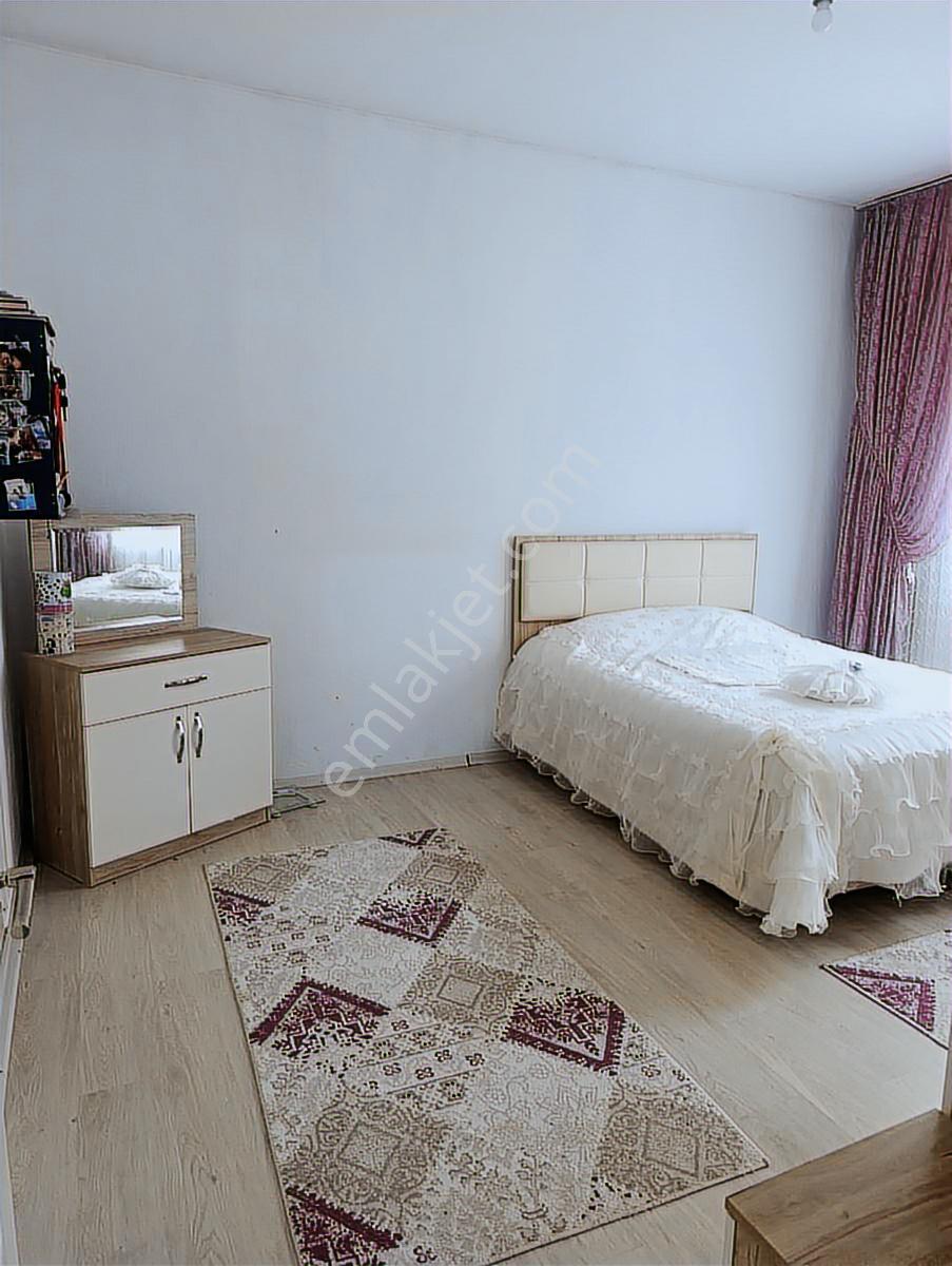 Artvin Şavşat'da Satılık 3+1 160 Metre Daire — fotoğraf 3