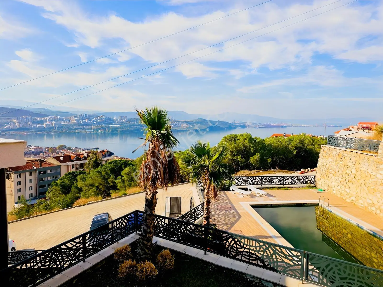 Özkandan Deniz Manzaralı Havuzlu Sitede 3+1 145 M² Satılık Daire — fotoğraf 2