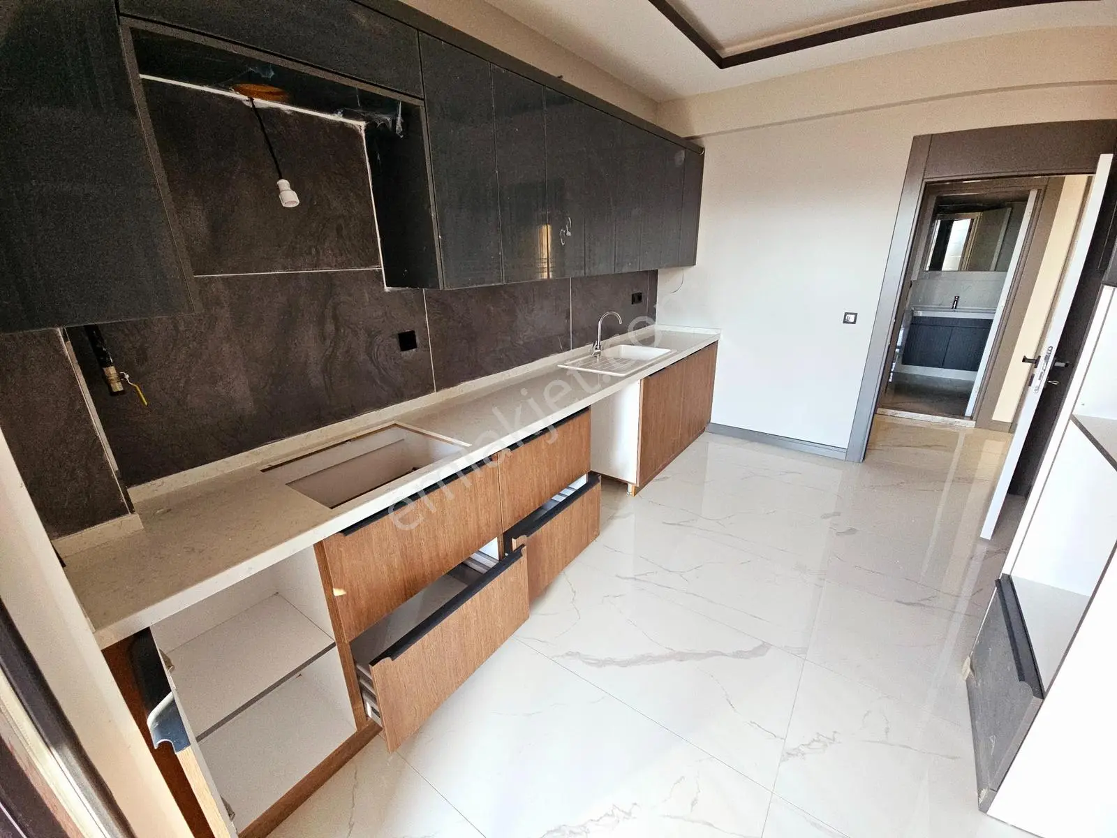 Özkandan Deniz Manzaralı Havuzlu Sitede 3+1 145 M² Satılık Daire — fotoğraf 6
