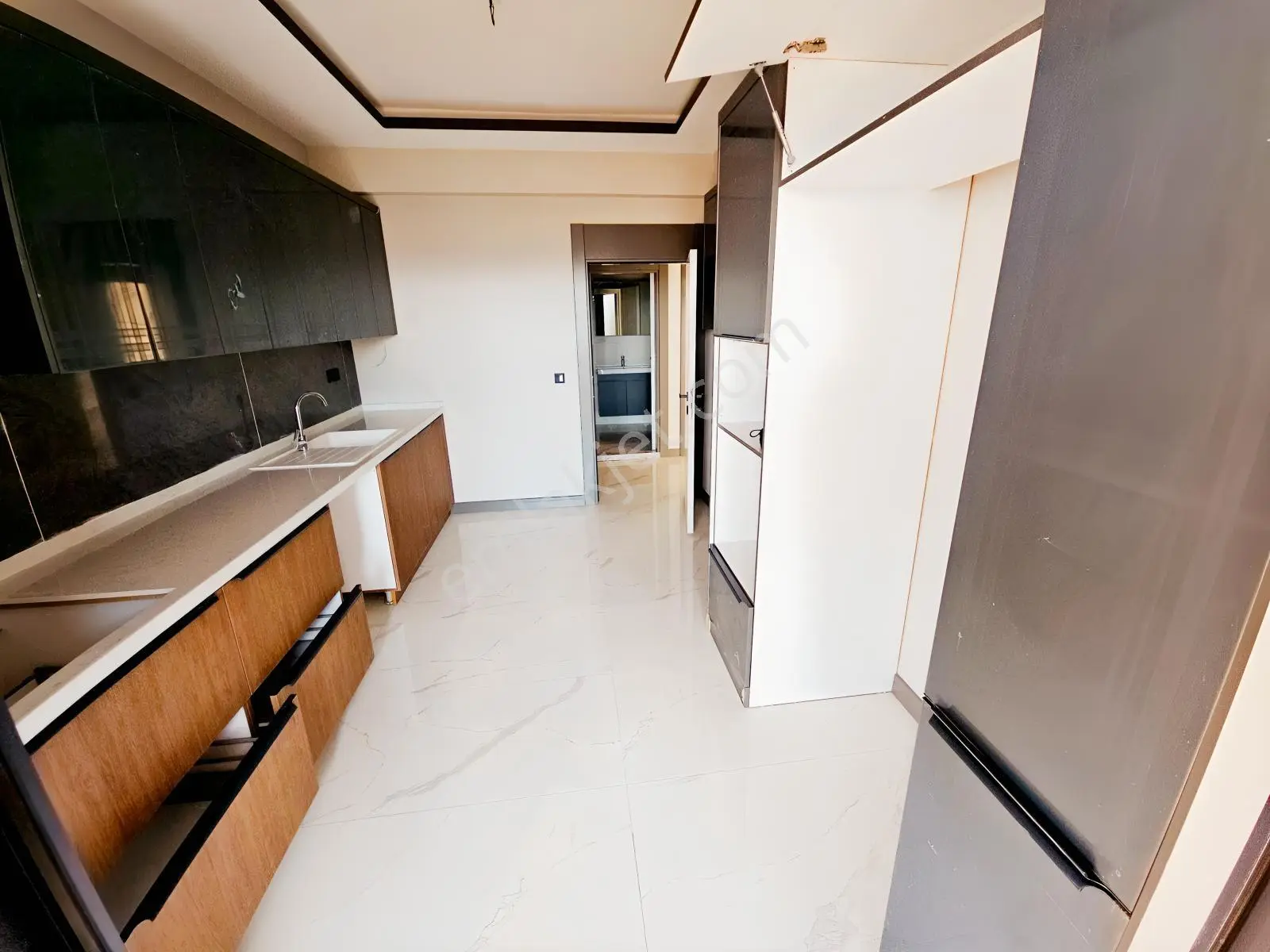 Özkandan Deniz Manzaralı Havuzlu Sitede 3+1 145 M² Satılık Daire — fotoğraf 7