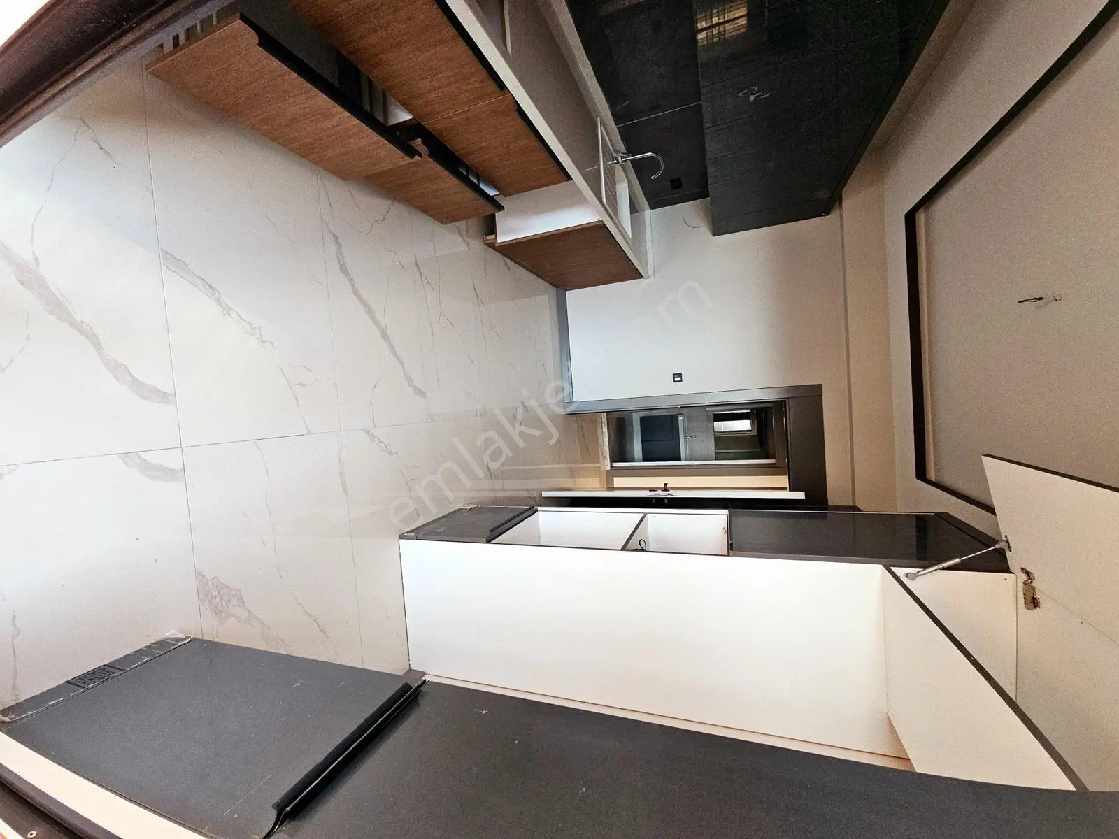Özkandan Deniz Manzaralı Havuzlu Sitede 3+1 145 M² Satılık Daire — fotoğraf 8