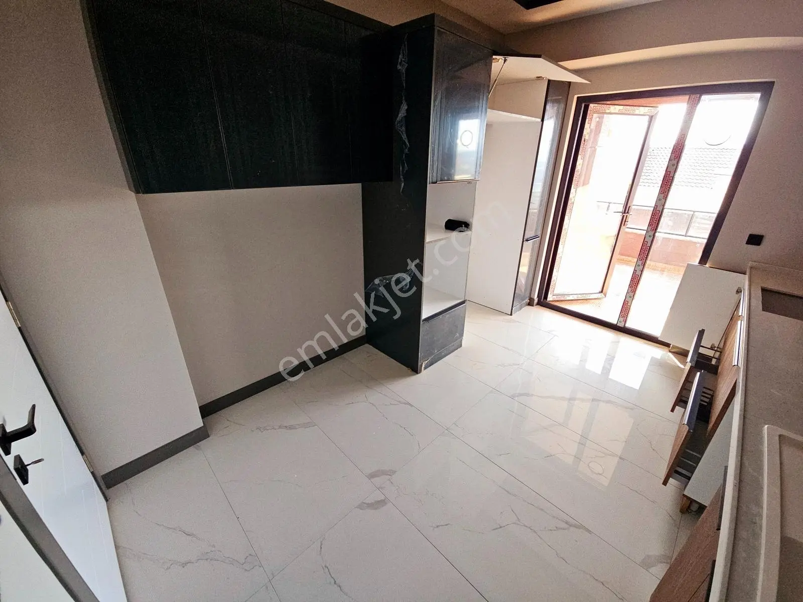 Özkandan Deniz Manzaralı Havuzlu Sitede 3+1 145 M² Satılık Daire — fotoğraf 12