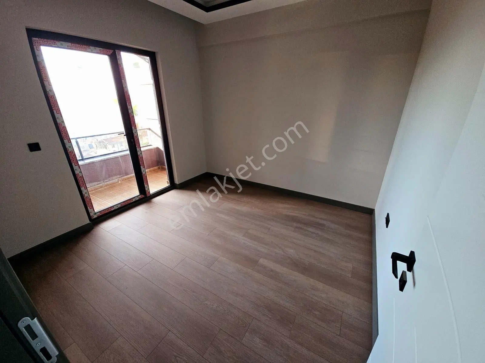 Özkandan Deniz Manzaralı Havuzlu Sitede 3+1 145 M² Satılık Daire — fotoğraf 25