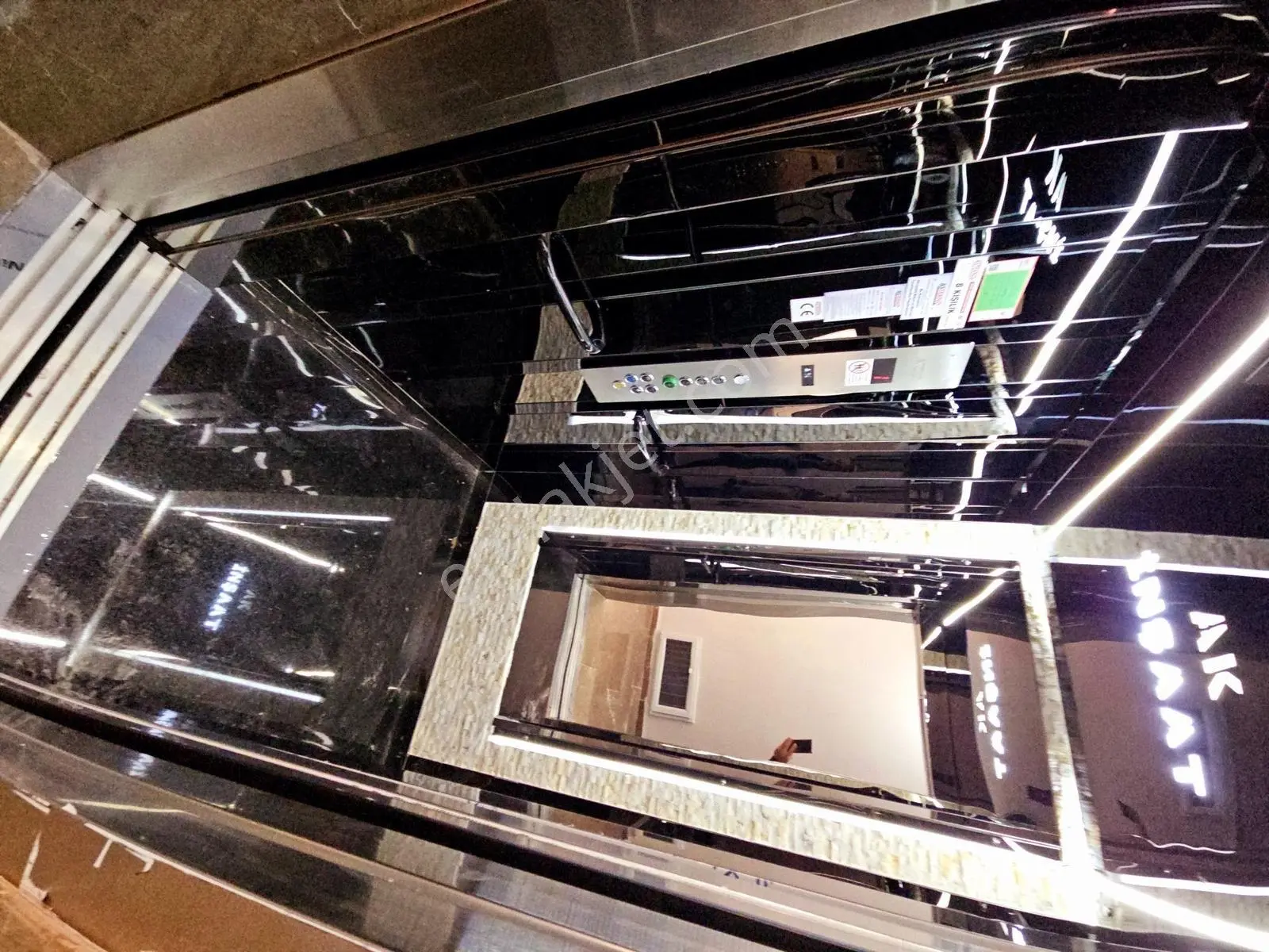 Özkandan Deniz Manzaralı Havuzlu Sitede 3+1 145 M² Satılık Daire — fotoğraf 34