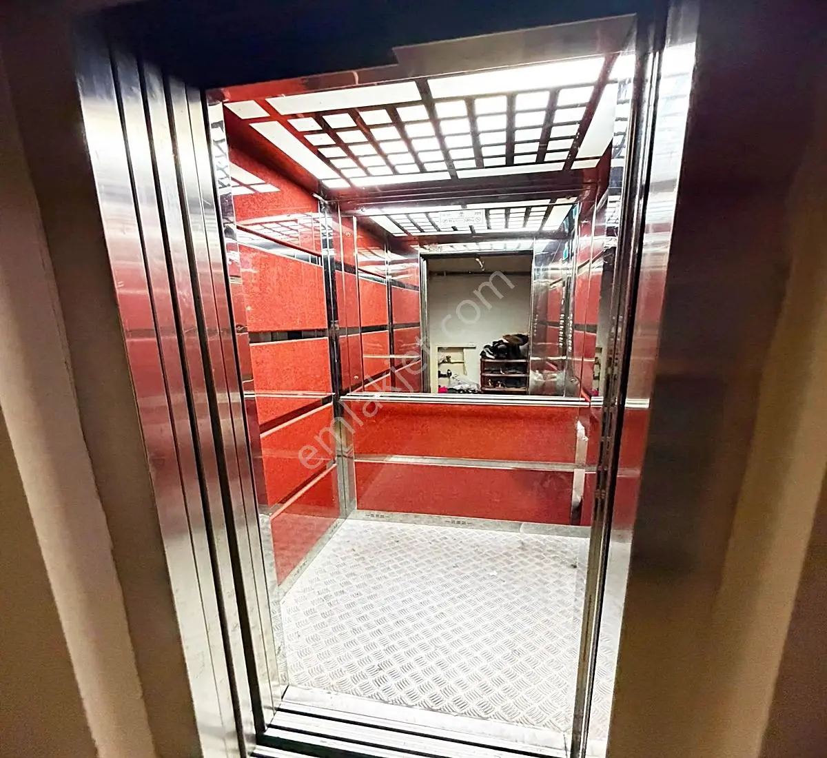 Acil Fiyat Düştü Metrobüs Bölgesi Mehterçeşme Mh 2+1 Daire — fotoğraf 15