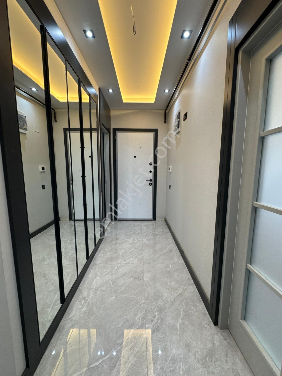 Kınış'dan Yalınayakta 4+1 Deniz Ve Dağ Manzaralı Daireler — fotoğraf 18