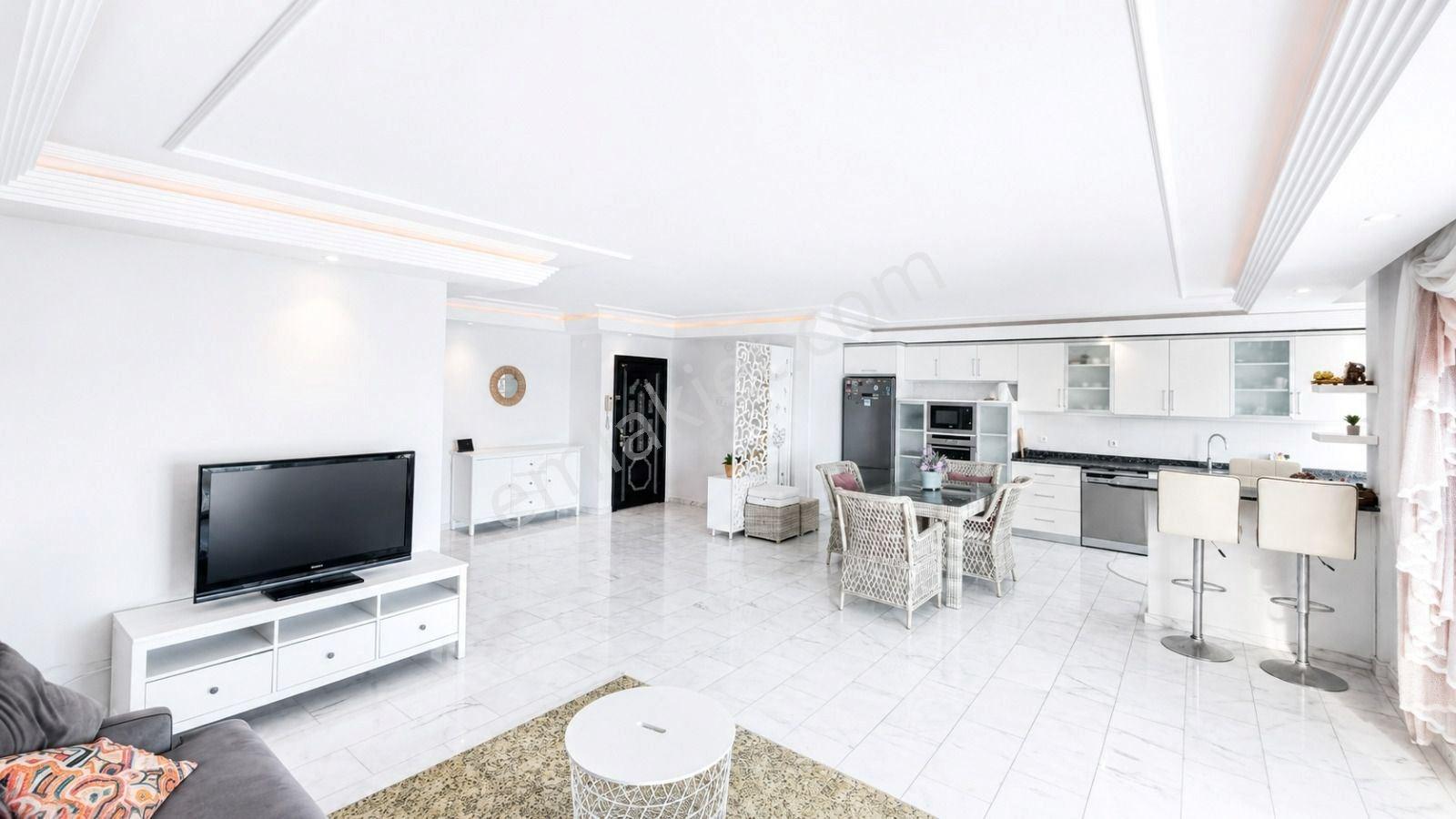 Alanya Tosmur'da Denize Sıfır Full Deniz Manzaralı 3+1 Daire — fotoğraf 5