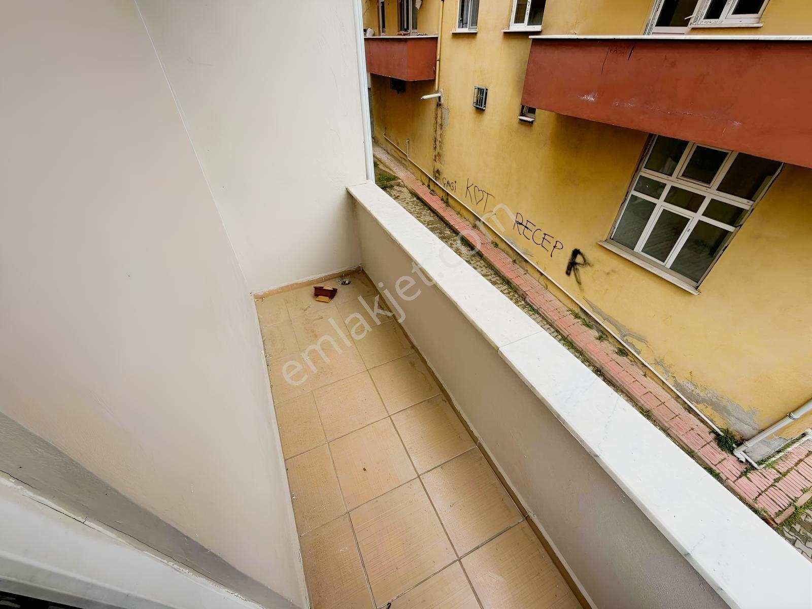 Mollaoğlu Konutlarında Geniş Kullanışlı 3+1 Daire — fotoğraf 3