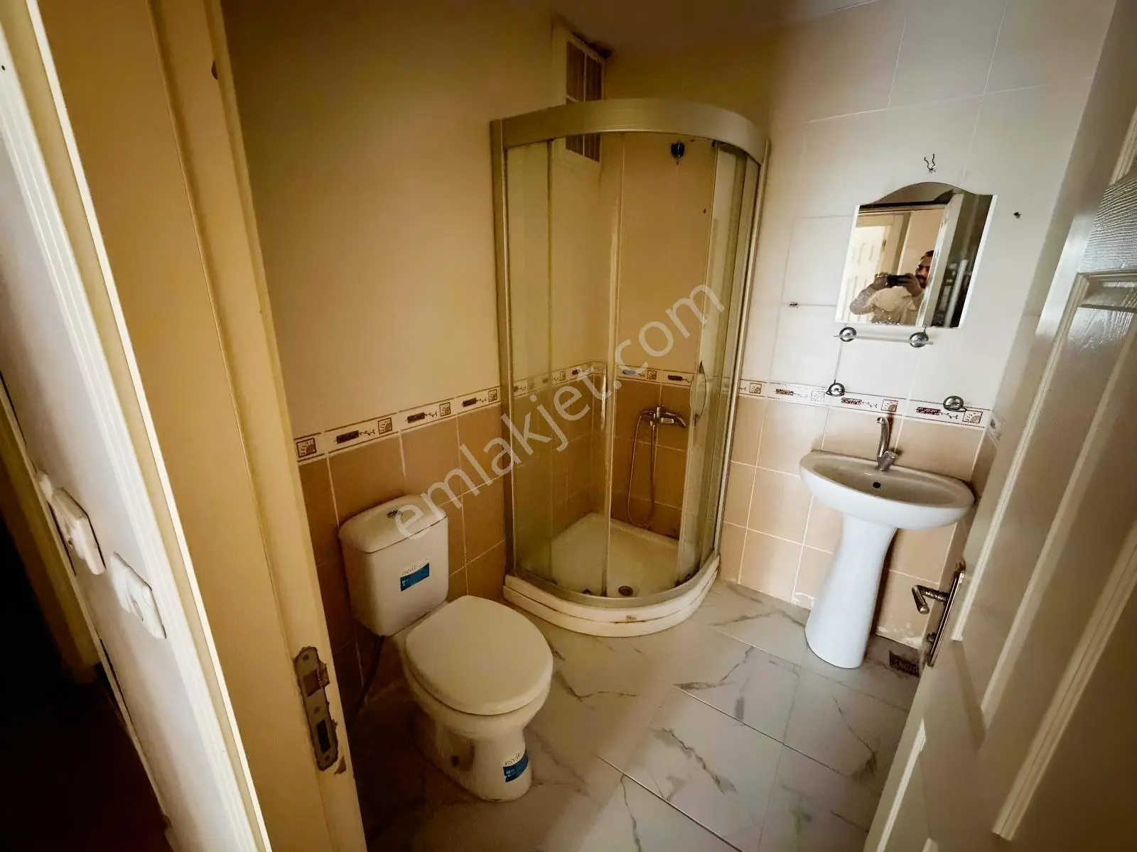Mollaoğlu Konutlarında Geniş Kullanışlı 3+1 Daire — fotoğraf 13