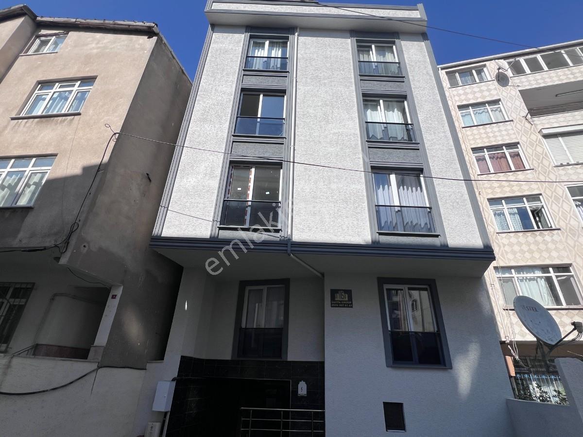 Halkalı İstasyon Mah.1+1 Eşyalı Satılık Daire