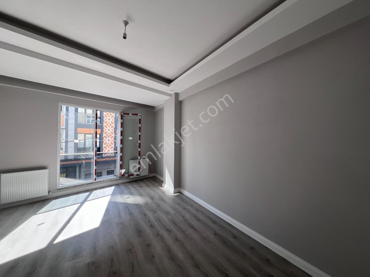 Halkalı İstasyon Mah.1+1 Eşyalı Satılık Daire — fotoğraf 6