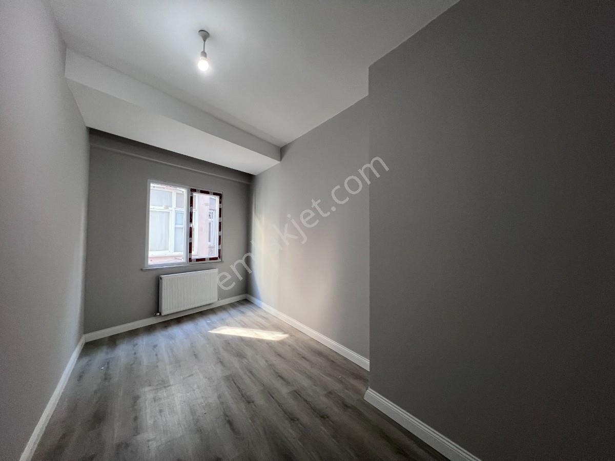 Halkalı İstasyon Mah.1+1 Eşyalı Satılık Daire — fotoğraf 11