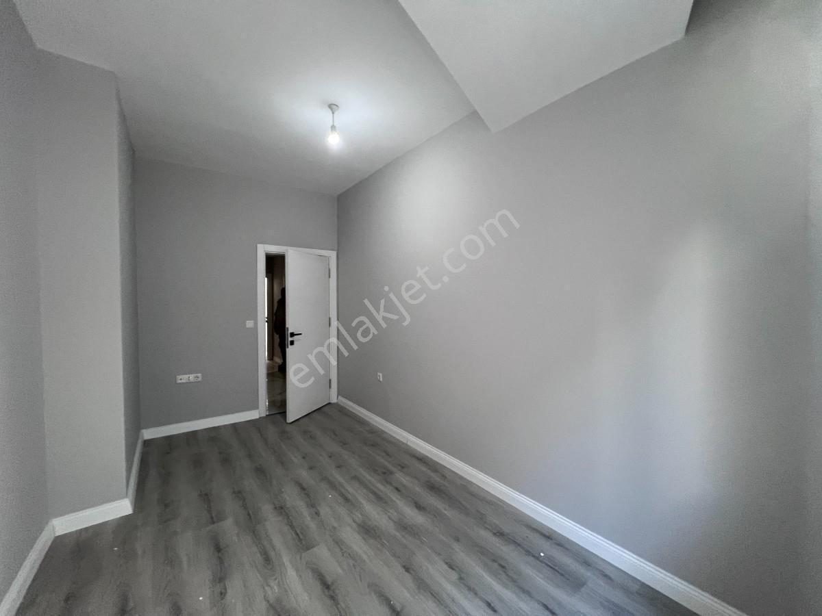 Halkalı İstasyon Mah.1+1 Eşyalı Satılık Daire — fotoğraf 12