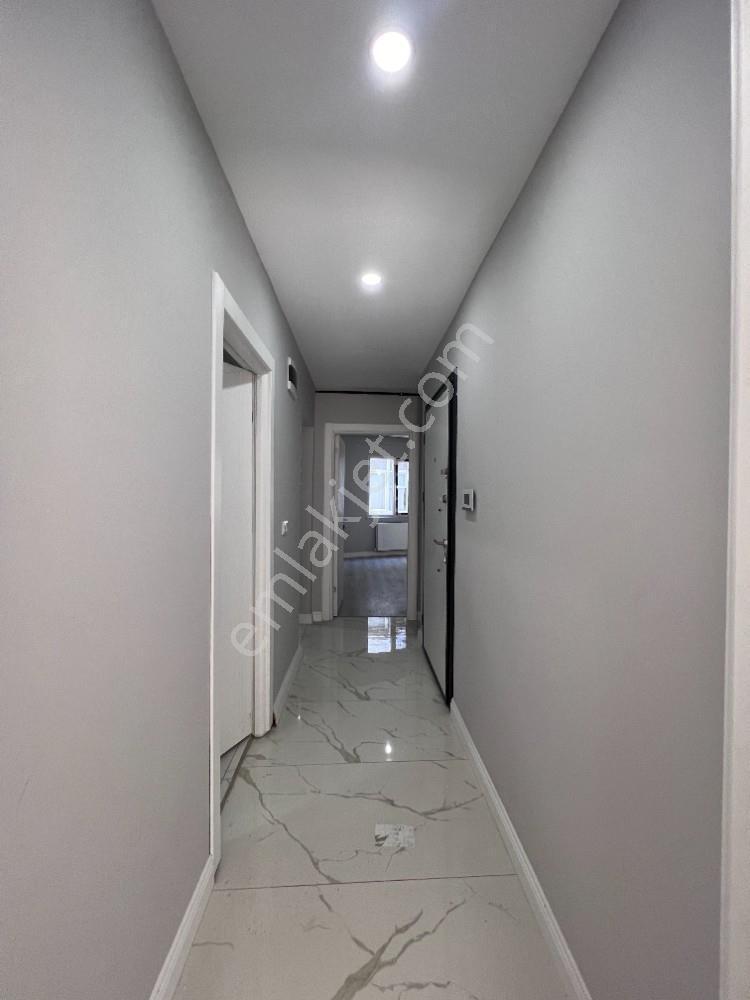Halkalı İstasyon Mah.1+1 Eşyalı Satılık Daire — fotoğraf 15