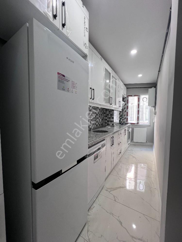 Halkalı İstasyon Mah.1+1 Eşyalı Satılık Daire — fotoğraf 28