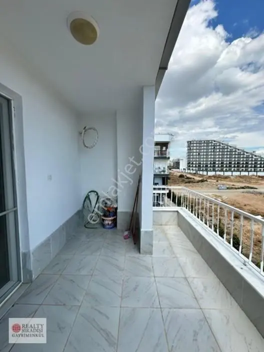 Altıntaş'ın Köklü Sitesi Hava İşde Satılık Geniş Dubleks Daire — fotoğraf 2