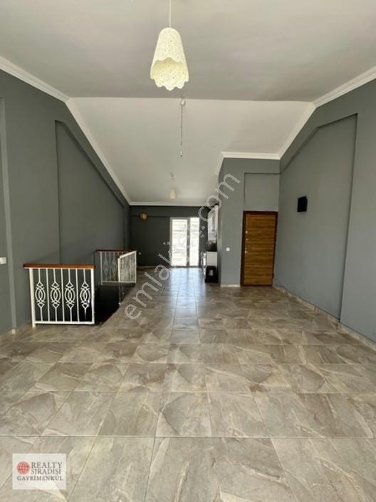 Altıntaş'ın Köklü Sitesi Hava İşde Satılık Geniş Dubleks Daire — fotoğraf 9