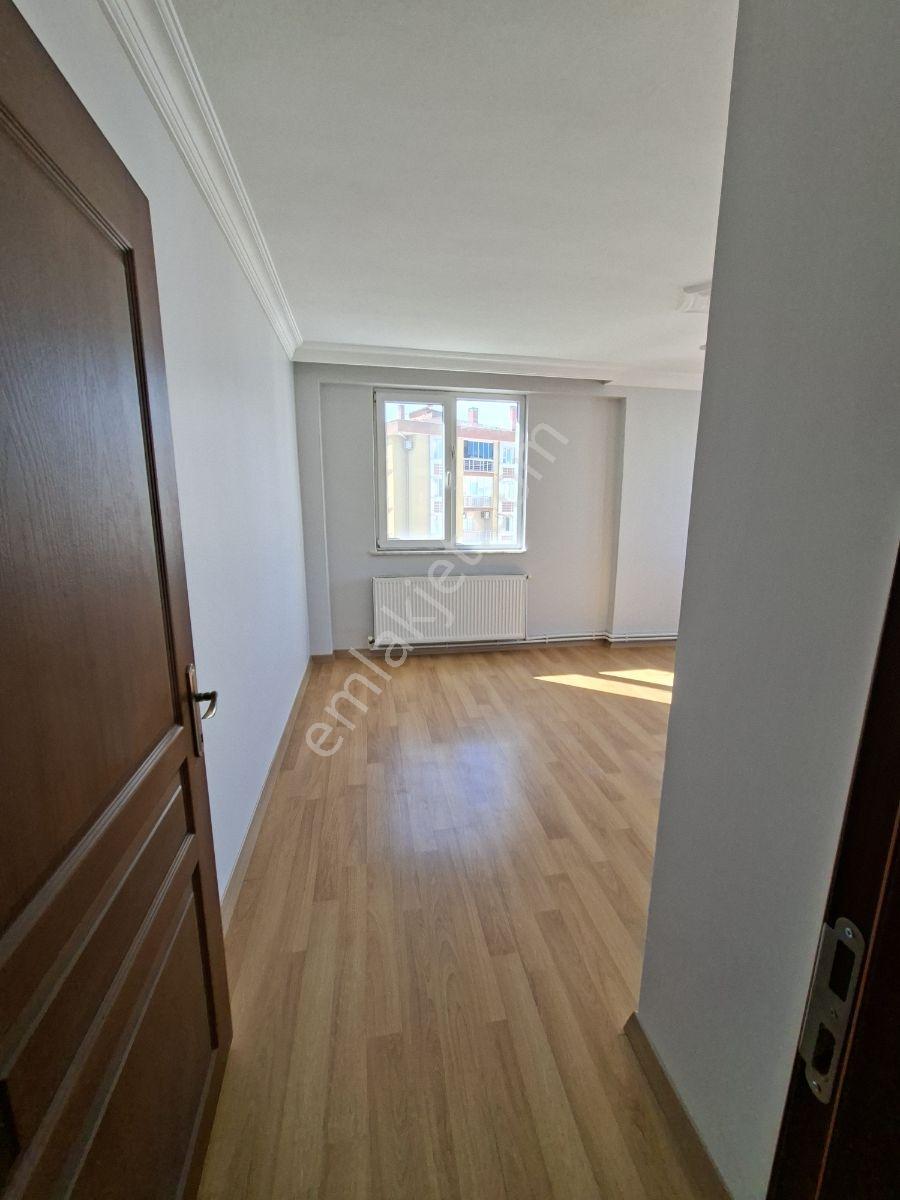 Aksoy'dan Okullar Bölgesi 150m² Satılık 3+1daire — fotoğraf 23