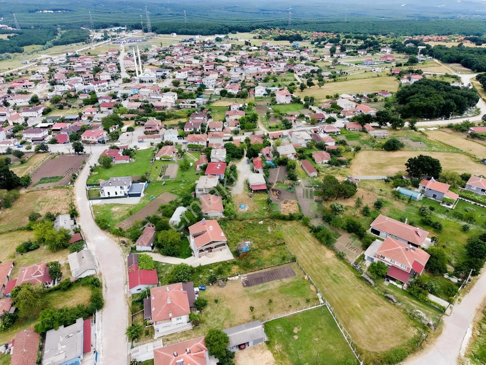 Arya Yapı'dan Köy İçinde Yatırımlık Ve Yaşamlık Mükemmel Arsa! — fotoğraf 3