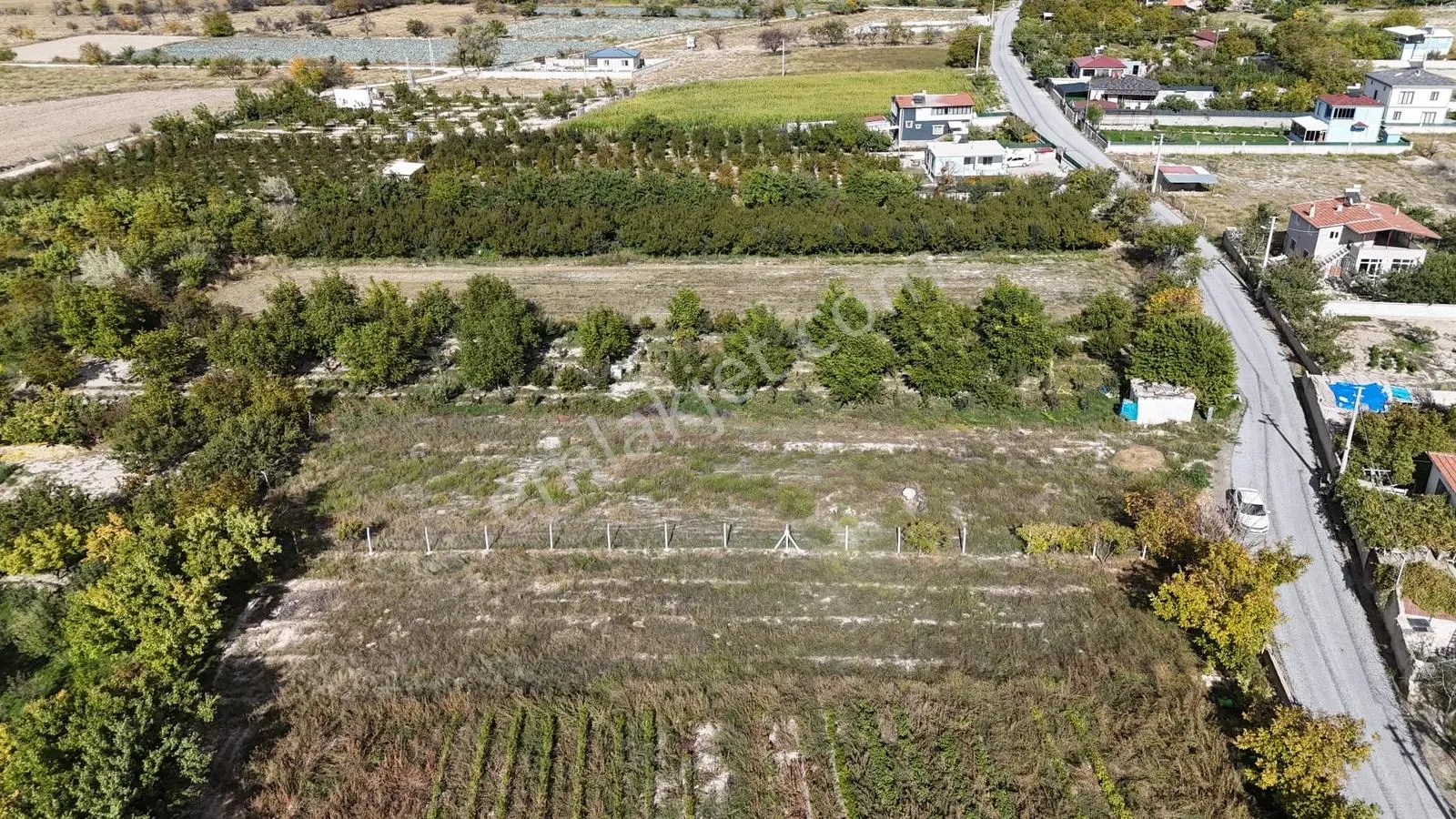 Sazlıca Yukarı Mahallede Doğalgaz Başında 600 M2 Satılık Arsa — fotoğraf 6