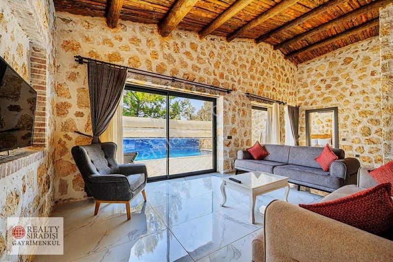 Kaş'ta 1660 M2 İçinde , Elektriğini Kendi Üreten Satılık Vılla — fotoğraf 10