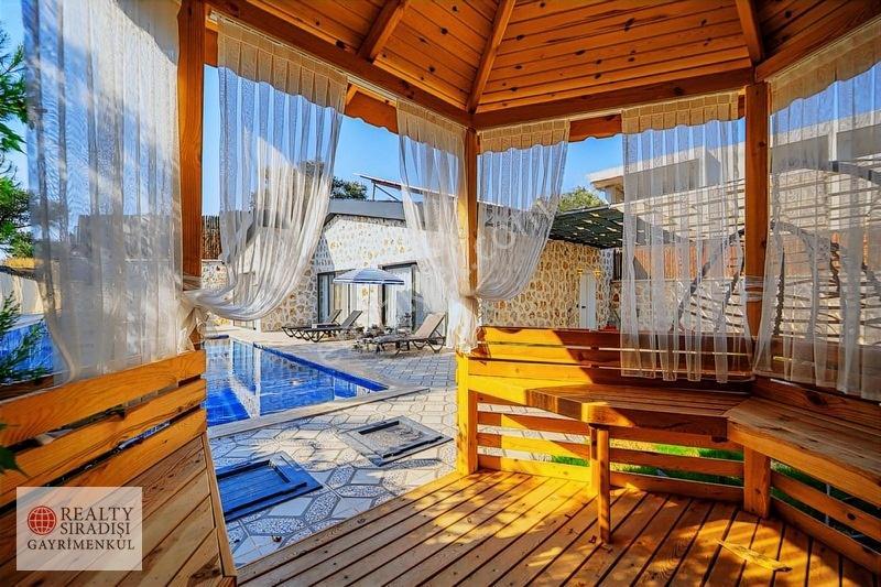 Kaş'ta 1660 M2 İçinde , Elektriğini Kendi Üreten Satılık Vılla — fotoğraf 33