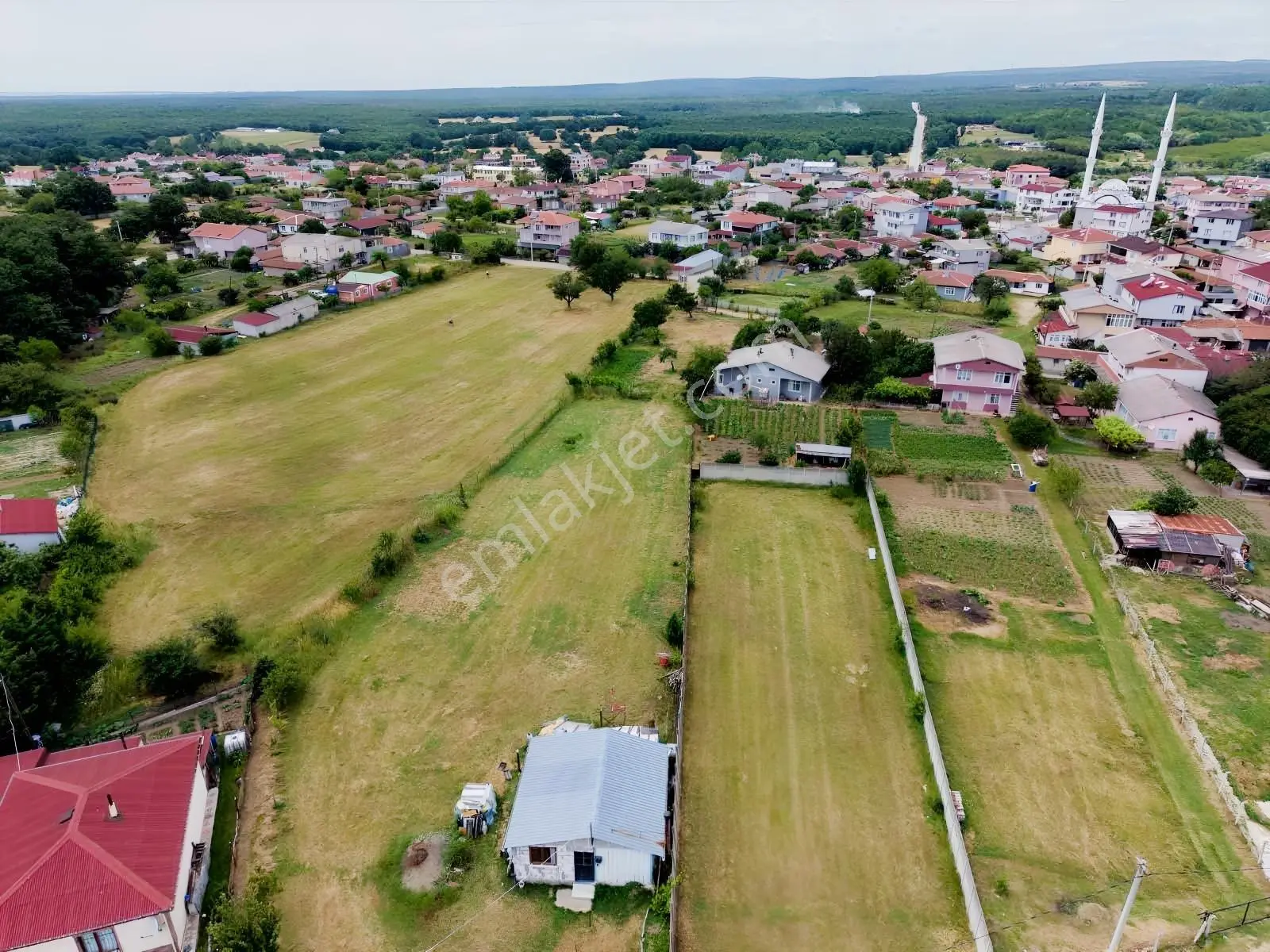 Merkezi Konumlu Ana Yola Cepheli Fırsat Arsa — fotoğraf 4