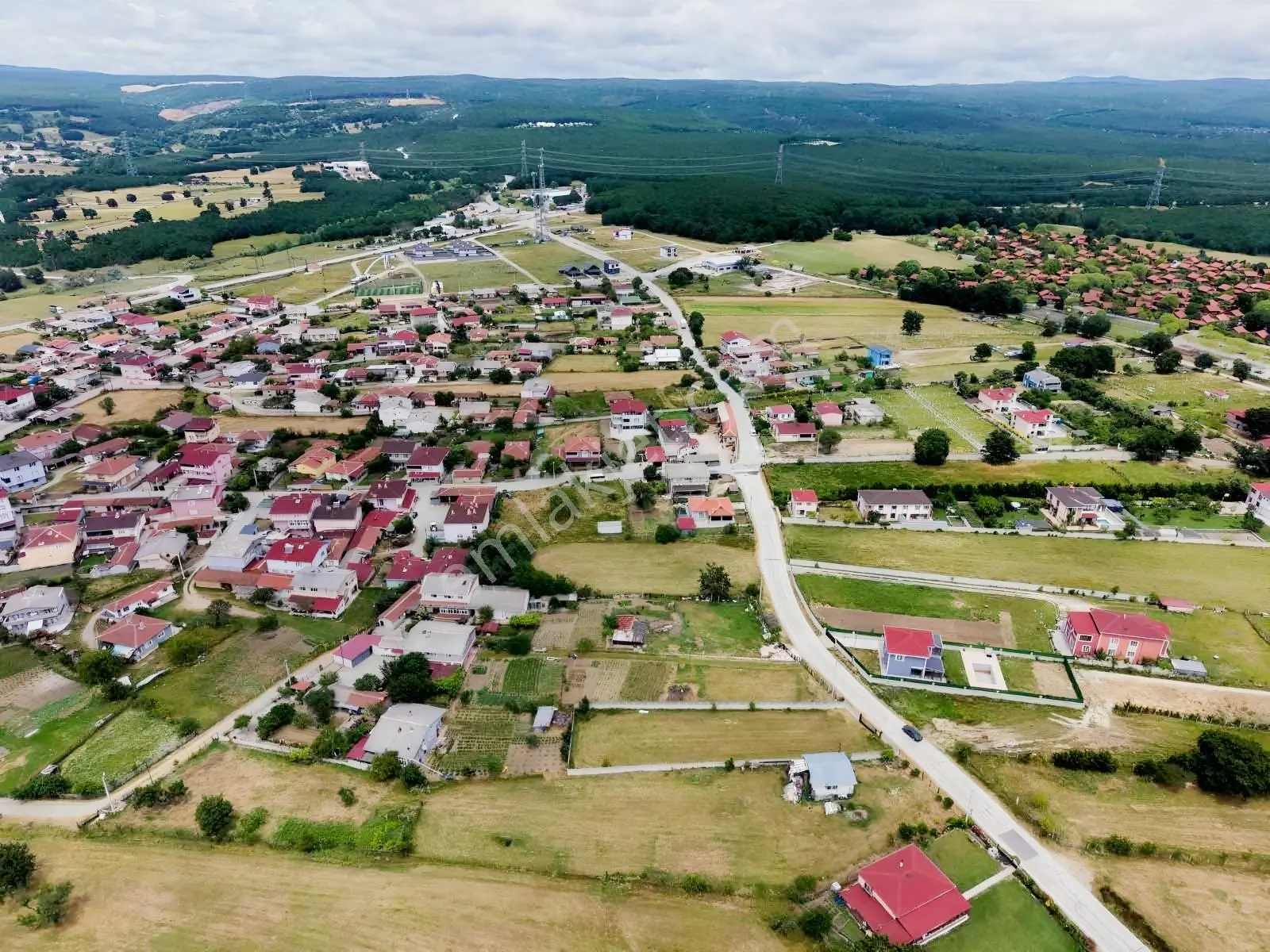 Merkezi Konumlu Ana Yola Cepheli Fırsat Arsa — fotoğraf 7