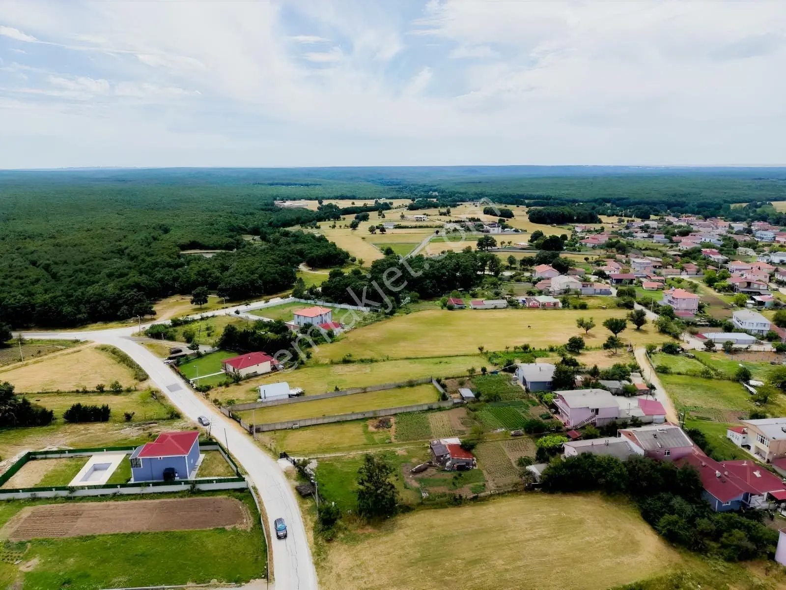 Merkezi Konumlu Ana Yola Cepheli Fırsat Arsa — fotoğraf 8