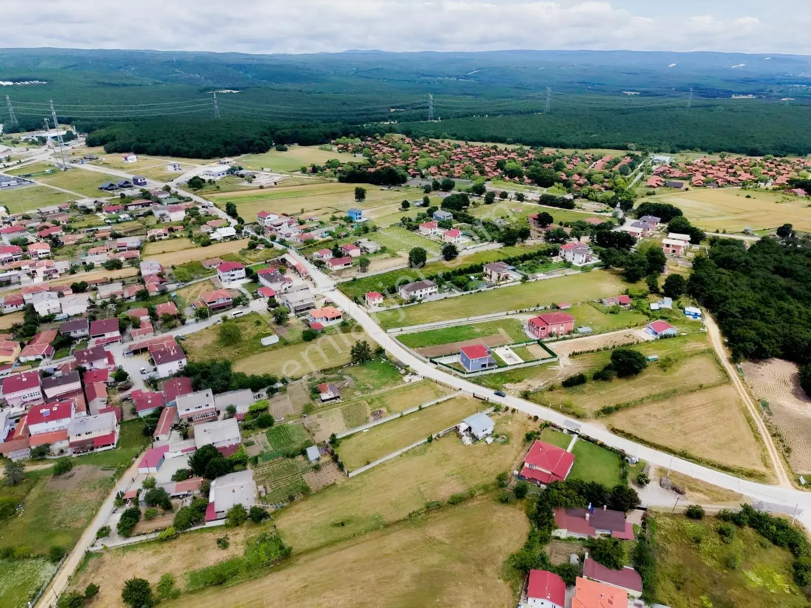 Merkezi Konumlu Ana Yola Cepheli Fırsat Arsa — fotoğraf 13