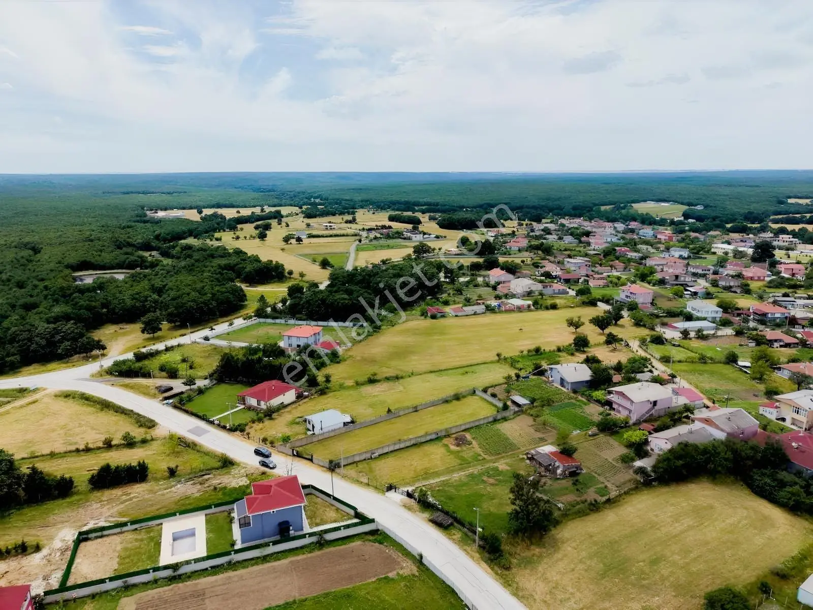 Merkezi Konumlu Ana Yola Cepheli Fırsat Arsa — fotoğraf 14