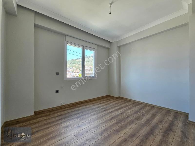Kerimden Altınoluk Satılık 2 Klimalı 3+1 Bahçeli Manzaralı Daire — fotoğraf 12