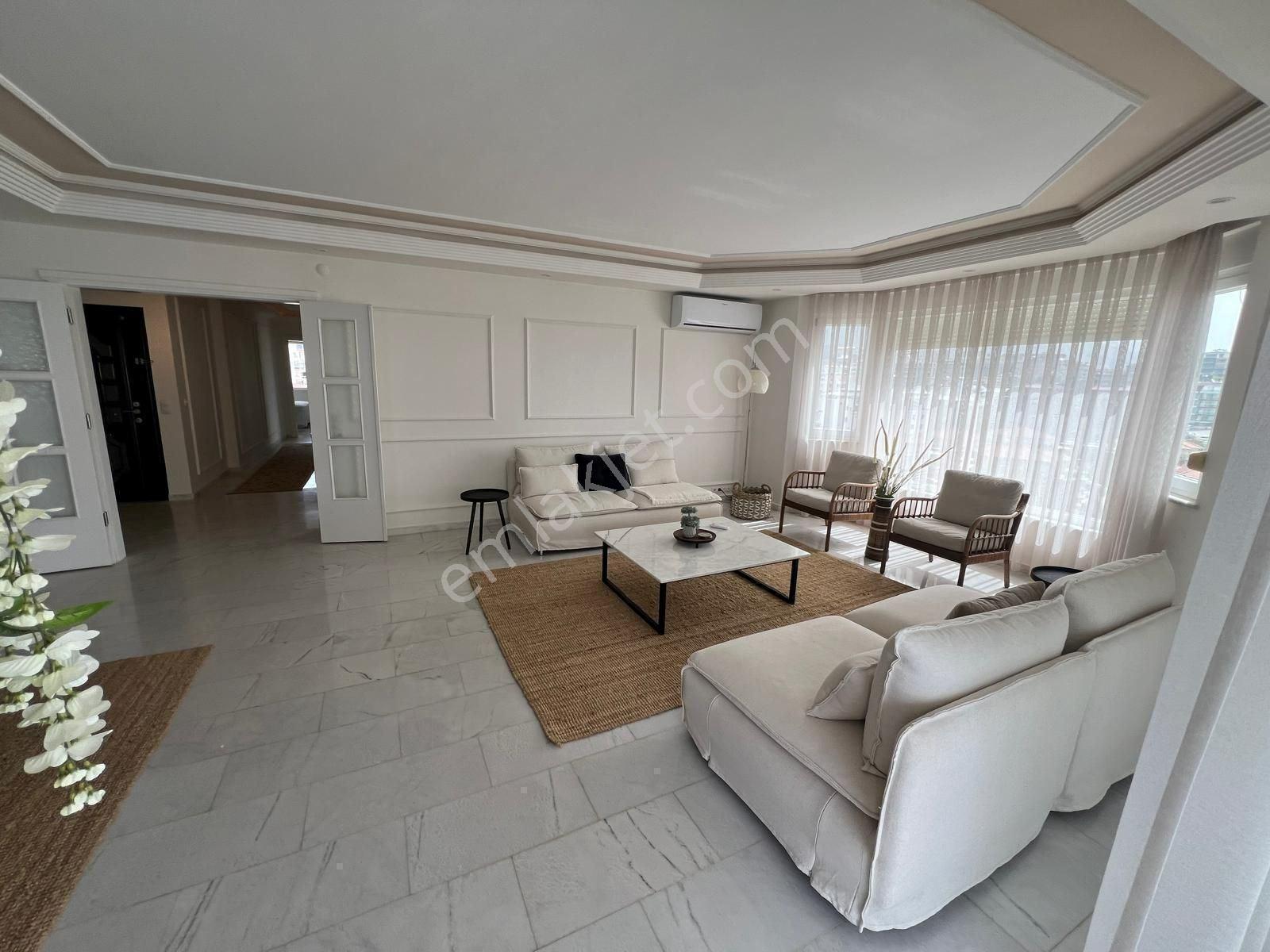 Alanya Tosmurda 3+1 Denize Sıfır Ful Deniz Ve Nehir Manzaralı Muazzam Daire — fotoğraf 11