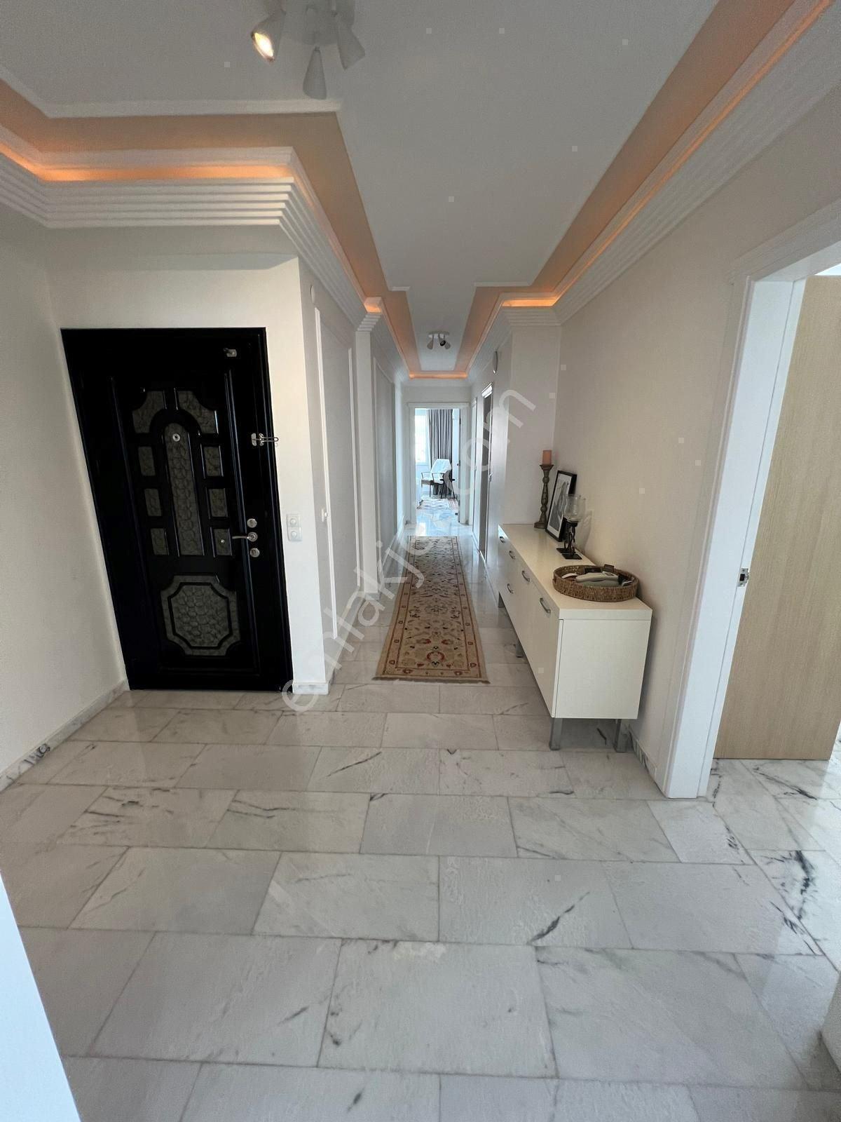 Alanya Tosmurda 3+1 Denize Sıfır Ful Deniz Ve Nehir Manzaralı Muazzam Daire — fotoğraf 13