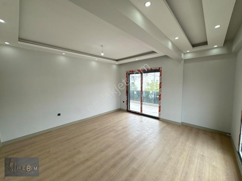Kerim'den Küçükkuyu Merkez'de Ebeveyn Banyolu 2+1 Satılık Daire — fotoğraf 5