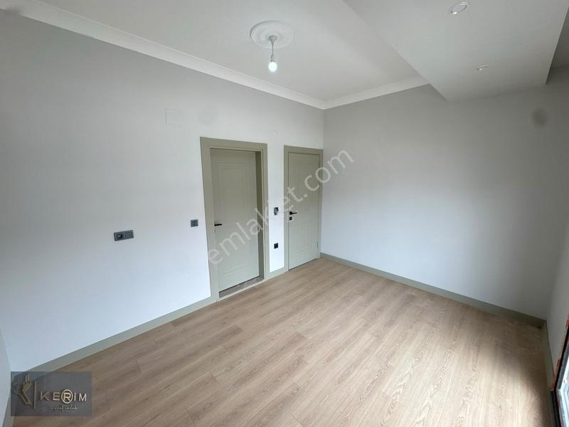 Kerim'den Küçükkuyu Merkez'de Ebeveyn Banyolu 2+1 Satılık Daire — fotoğraf 31
